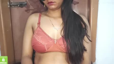 Snapshot of desicoupleshow chatting on 03-04-25, 04:41 Eva and Adam online show from 03-04-25, 04:41