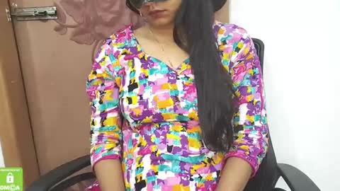 Snapshot of desicoupleshow chatting on 03-05-25, 01:42 Eva and Adam online show from 03-05-25, 01:42