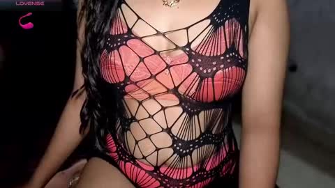 Snapshot of desicoupleshow chatting on 10-31-25, 07:37 Eva and Adam online show from 10-31-25, 07:37