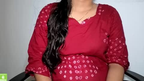 Snapshot of desicoupleshow chatting on 11-09-25, 08:18 Eva and Adam online show from 11-09-25, 08:18