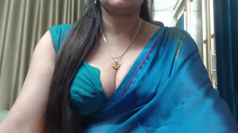 Maisa online show from 12-19-24, 07:29