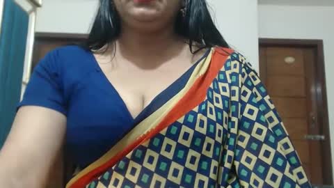 Snapshot of desimaisa130 chatting on 04-30-26, 04:46 Maisa online show from 04-30-26, 04:46