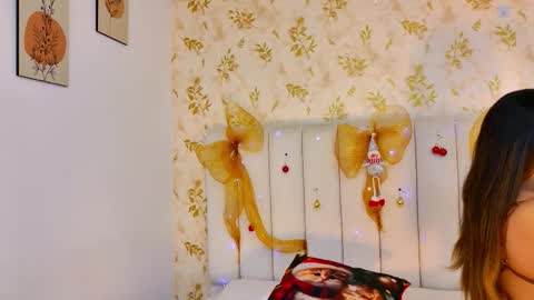 Sara Desire online show from 12-14-25, 12:21