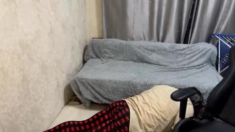 Snapshot of desiredude9 chatting on 09-09-25, 06:51 desiredude9 online show from 09-09-25, 06:51