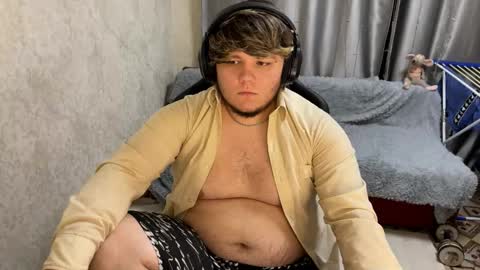 Snapshot of desiredude9 chatting on 09-11-25, 05:46 desiredude9 online show from 09-11-25, 05:46