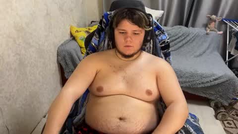 Snapshot of desiredude9 chatting on 09-18-25, 06:43 desiredude9 online show from 09-18-25, 06:43