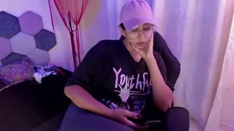 TORI AND MR. BEAR online show from 06-04-26, 06:03