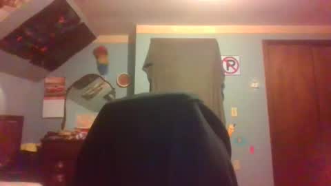 Snapshot of desireepeach69 chatting on 05-25-26, 01:22 desireepeach69 online show from 05-25-26, 01:22