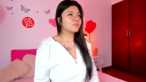 Snapshot of desiresweet23 chatting on 02-17-26, 11:07 Desire Sweet online show from 02-17-26, 11:07
