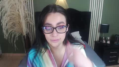 Desiring Angel online show from 01-29-25, 12:24