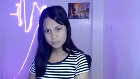 Snapshot of dess_morena chatting on 06-15-26, 04:36 Dess online show from 06-15-26, 04:36
