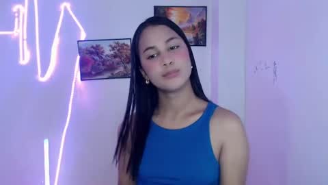Snapshot of dess_morena chatting on 07-16-26, 08:31 Dess online show from 07-16-26, 08:31