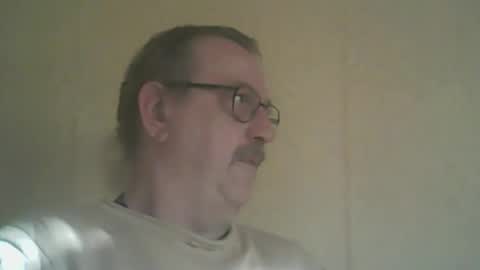Snapshot of destelp chatting on 11-02-25, 01:13 destelp online show from 11-02-25, 01:13
