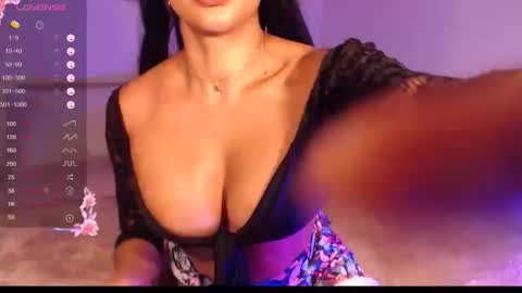 Destinne Mill online show from 04-17-26, 11:24