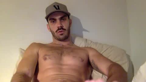 Snapshot of detroitbro chatting on 11-06-25, 04:57 Detroit Bro online show from 11-06-25, 04:57