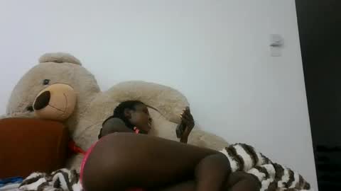 Snapshot of devilish_3710 chatting on 06-11-26, 12:32 devilish_3710 online show from 06-11-26, 12:32