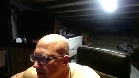 Donthate73 online show from 05-11-26, 01:44