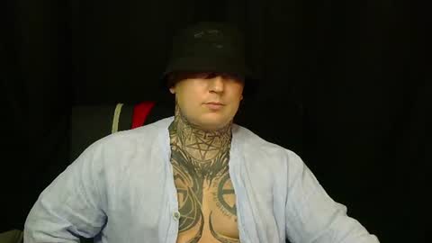 Snapshot of devilwithtats chatting on 07-21-26, 02:41 Lucian online show from 07-21-26, 02:41
