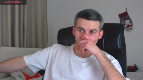 devin_ho online show from 12-31-24, 08:23