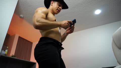 Devin Hunter online show from 01-10-25, 12:49