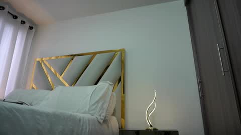 Devin Hunter online show from 02-05-25, 09:50