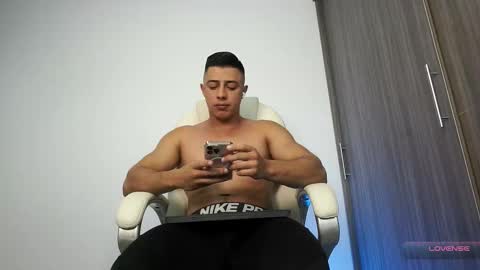 Devin Hunter online show from 01-14-26, 01:00