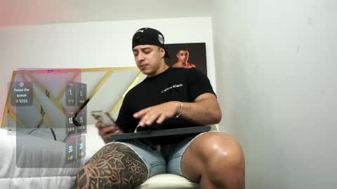 Snapshot of devin_hunter chatting on 06-06-26, 06:45 Devin Hunter online show from 06-06-26, 06:45