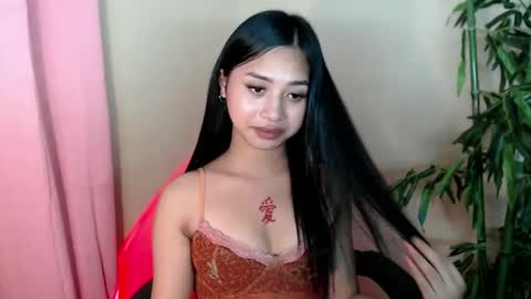 Snapshot of devine_goddessx chatting on 01-30-25, 01:11 Devine Greyson online show from 01-30-25, 01:11