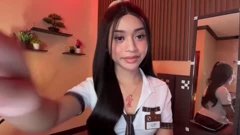 Devine Greyson online show from 09-28-25, 10:20