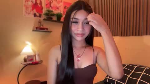 Snapshot of devine_goddessx chatting on 11-01-25, 12:29 Devine Greyson online show from 11-01-25, 12:29