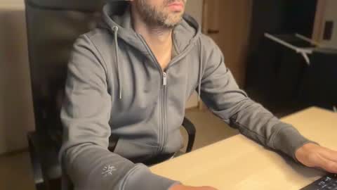 DevSwiss online show from 12-16-25, 03:39