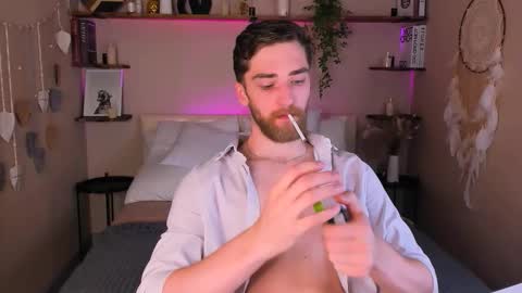 Snapshot of dexter_dexx chatting on 10-21-25, 09:15 Dexter online show from 10-21-25, 09:15