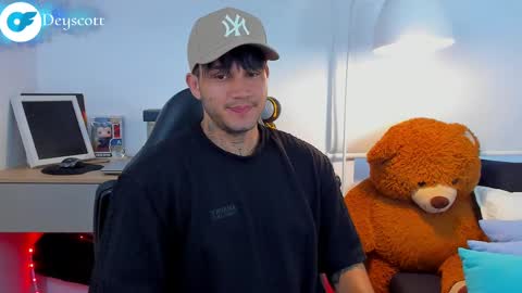 JULIAN online show from 02-17-25, 10:25