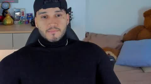 Snapshot of deymon_scott chatting on 05-24-26, 03:22 JULIAN online show from 05-24-26, 03:22