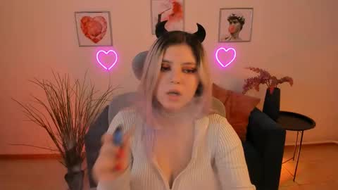 Dia online show from 02-05-25, 05:53