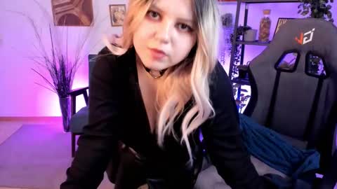 Dia online show from 03-11-25, 08:53