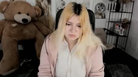 Dia online show from 01-18-26, 07:28