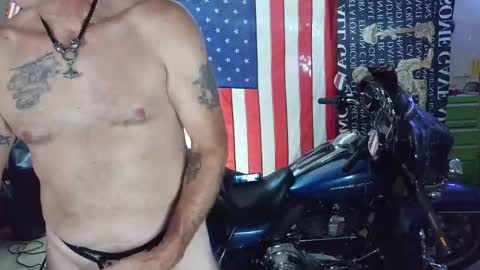 Snapshot of diabolic_yeti76 chatting on 04-27-26, 07:34 Yeti online show from 04-27-26, 07:34
