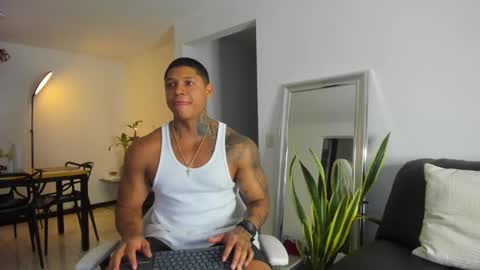 Snapshot of diagostone chatting on 02-21-25, 02:28 Diego online show from 02-21-25, 02:28