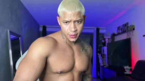 Snapshot of diagostone chatting on 11-05-25, 10:54 Diego online show from 11-05-25, 10:54