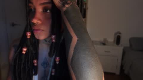 Snapshot of diamon_kataleya chatting on 03-17-26, 04:10 Melissa My schedule 10pm time Colombia online show from 03-17-26, 04:10