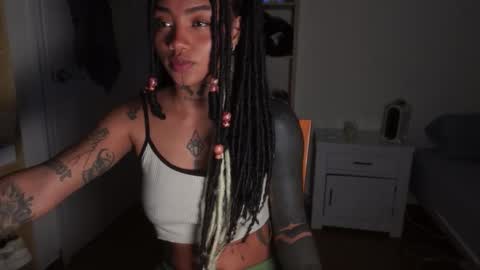 Snapshot of diamon_kataleya chatting on 03-19-26, 01:59 Melissa My schedule 10pm time Colombia online show from 03-19-26, 01:59