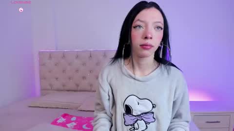 Snapshot of diamond__cherry chatting on 02-19-26, 01:18 Diamond online show from 02-19-26, 01:18