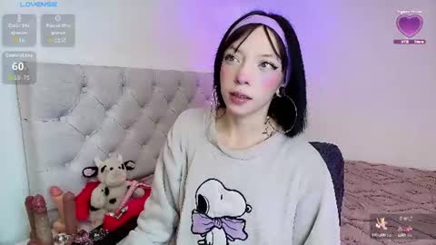 Snapshot of diamond__cherry chatting on 06-16-26, 01:58 Diamond online show from 06-16-26, 01:58