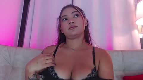 diamond_canela online show from 02-26-25, 07:42