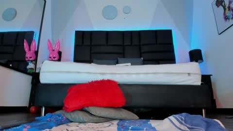 Diana Tamayo online show from 02-28-25, 09:04