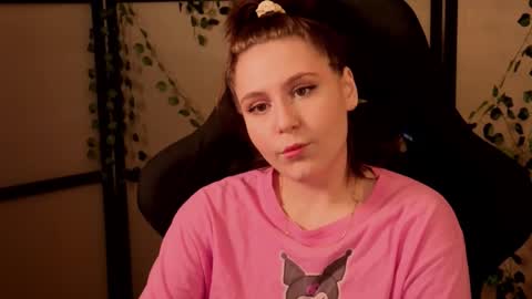 Snapshot of diana_floweri chatting on 02-11-26, 09:36 Diana online show from 02-11-26, 09:36