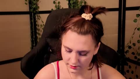 Snapshot of diana_floweri chatting on 02-12-26, 09:15 Diana online show from 02-12-26, 09:15