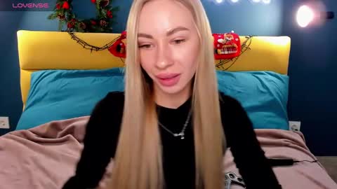 Snapshot of diana_garrett chatting on 12-12-24, 08:57 Diana online show from 12-12-24, 08:57