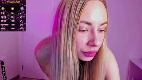 Snapshot of diana_garrett chatting on 12-28-24, 09:31 Diana online show from 12-28-24, 09:31